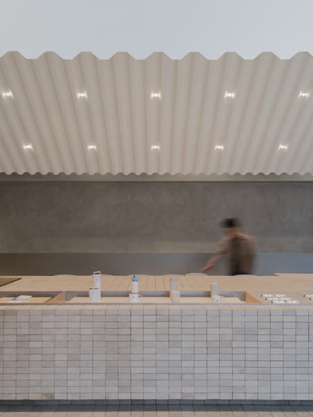 Blue Bottle Coffee Columbia Circle Cafe