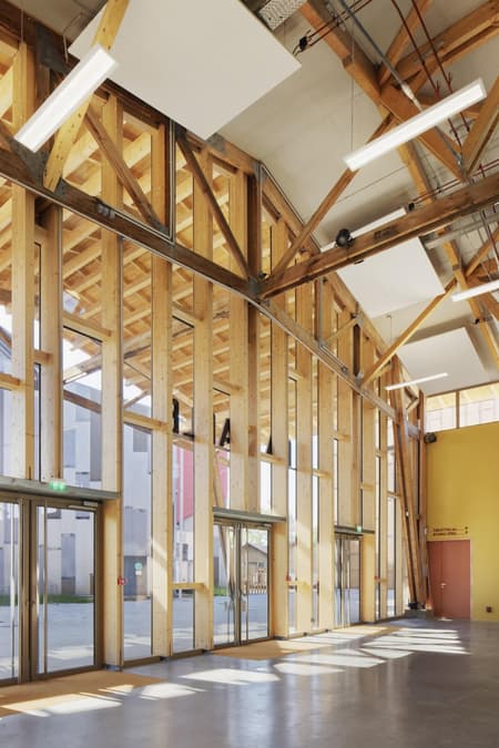 Restructuring and Extension of the Académie Fratellini in Saint-Denis