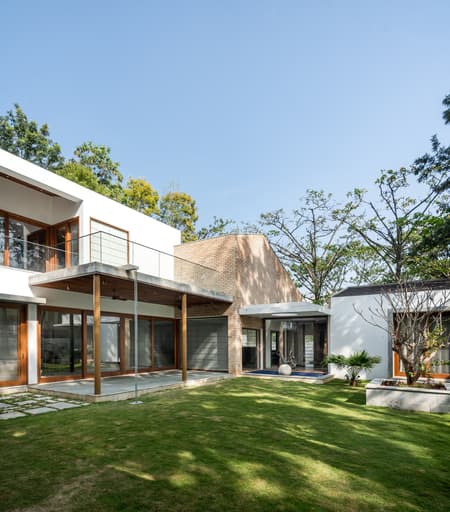 Lenka House