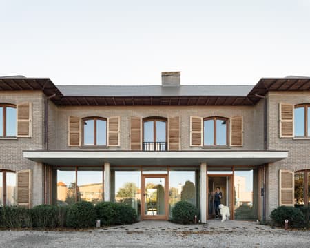 House and Veterinary Practice VD-B