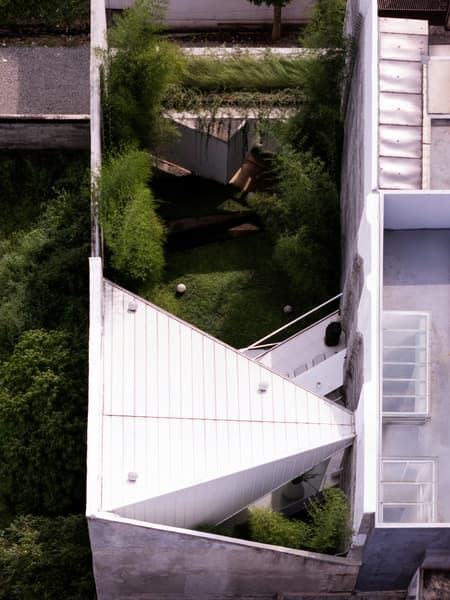 Folded Rooms Garden