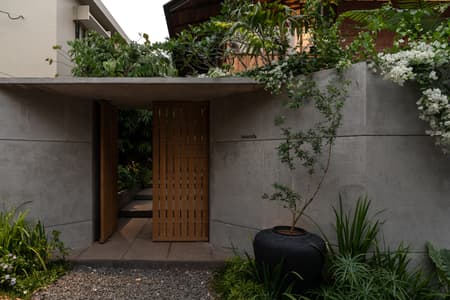 Ananda House