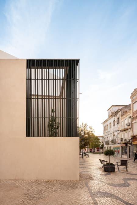Montijo Municipal Gallery's Garden