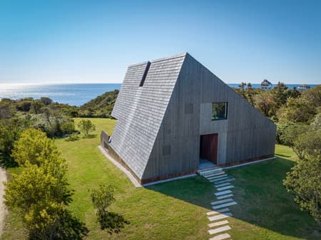 Mohegan Trail Residence