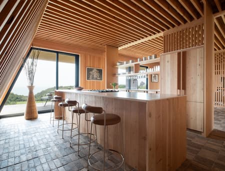 Mohegan Trail Residence