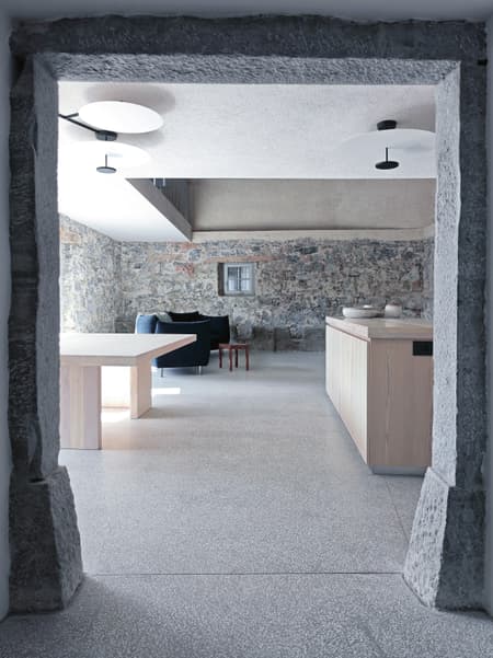 The Avber House