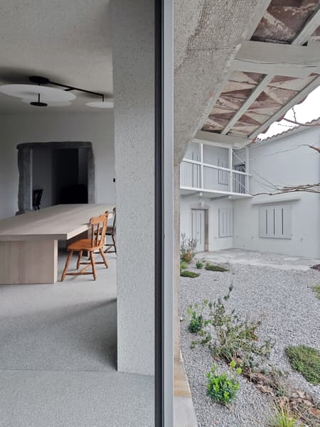 The Avber House