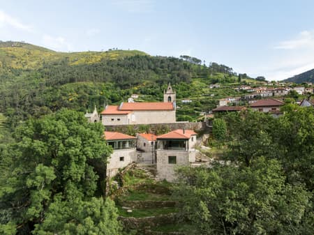 The Sister Houses