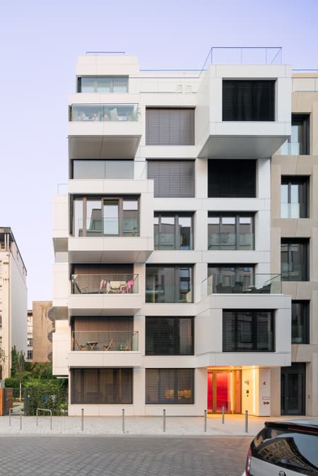 Coe48 Office and Apartment Building