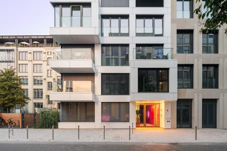 Coe48 Office and Apartment Building