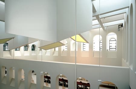 Guizhou Media Vocational and Technical School Library & Information Center