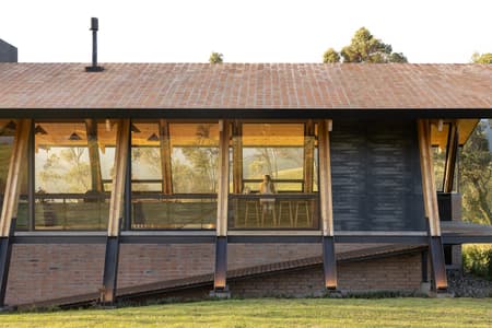 La Miradora House