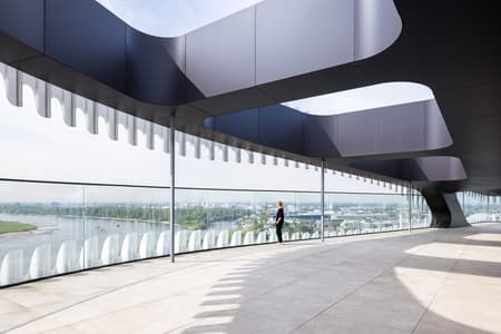 ZIPPER RKM 740 Tower