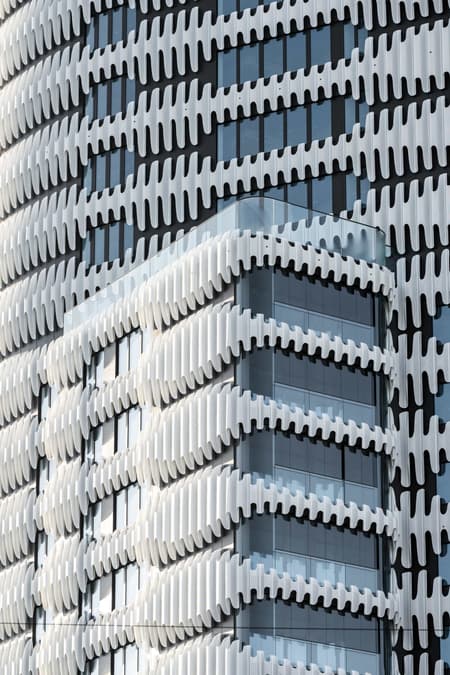 ZIPPER RKM 740 Tower