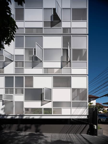 LP115 House