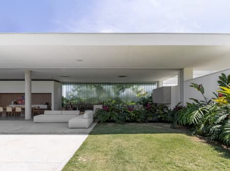 CS HOUSE
