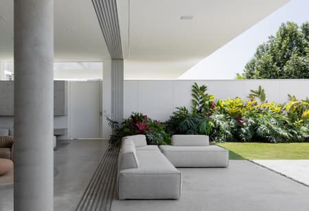CS HOUSE