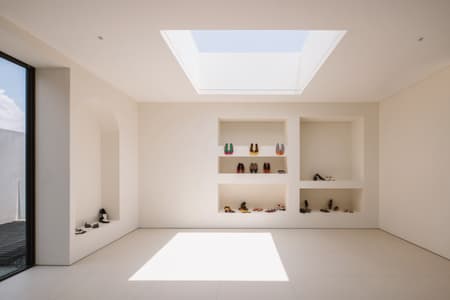 DK.52 HOUSE