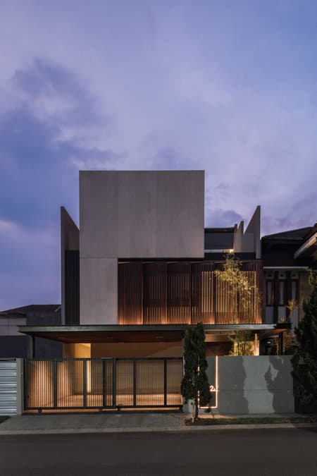 DK.52 HOUSE