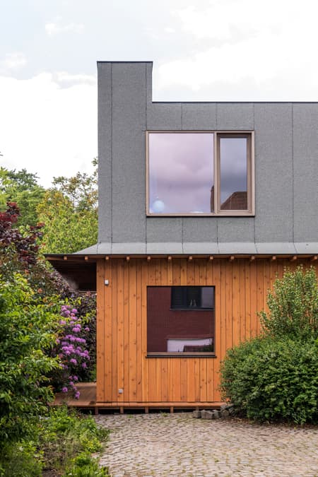 House S-L