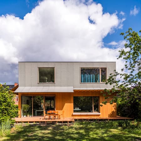 House S-L