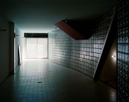 House Waves of Glass and Clouds of Metal