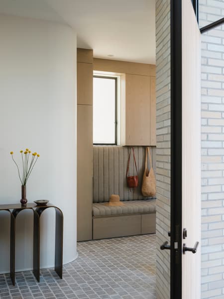 ReclaYm House