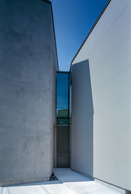 Sunroom House in Tsukaguchi