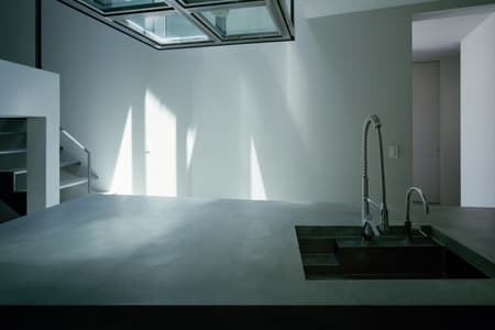 Sunroom House in Tsukaguchi