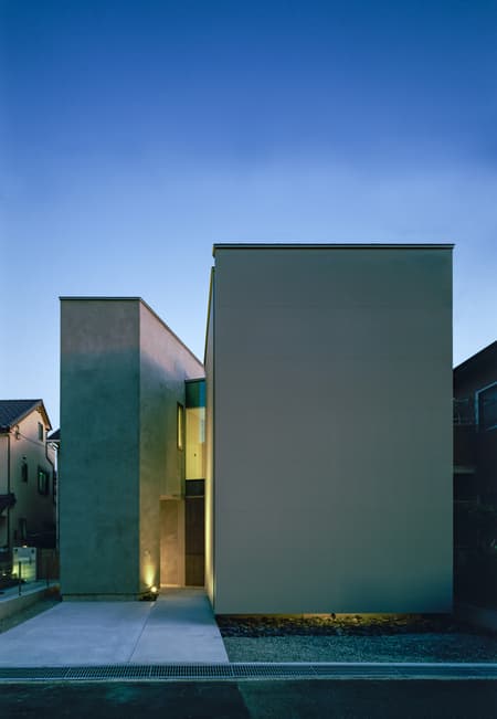 Sunroom House in Tsukaguchi
