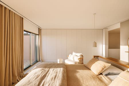 House Azóia AIP