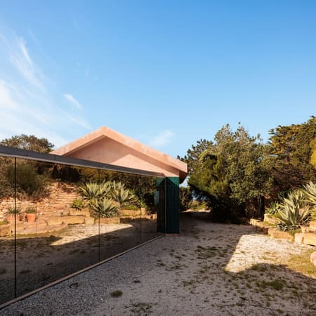 House Azóia AIP