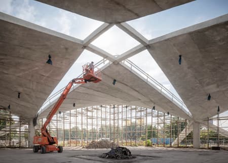 Hyparschale Building Hall