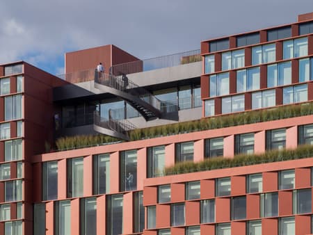 InDéfense & Hôtel OKKO