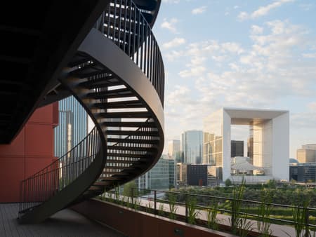 InDéfense & Hôtel OKKO