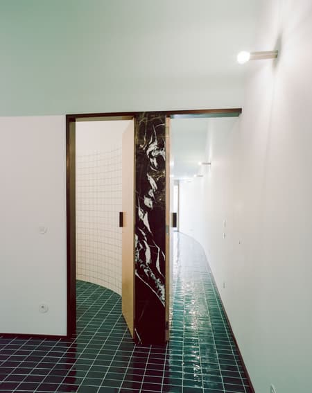 House Within a Few Lines