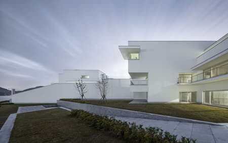 Dongqian Lake Club Houses