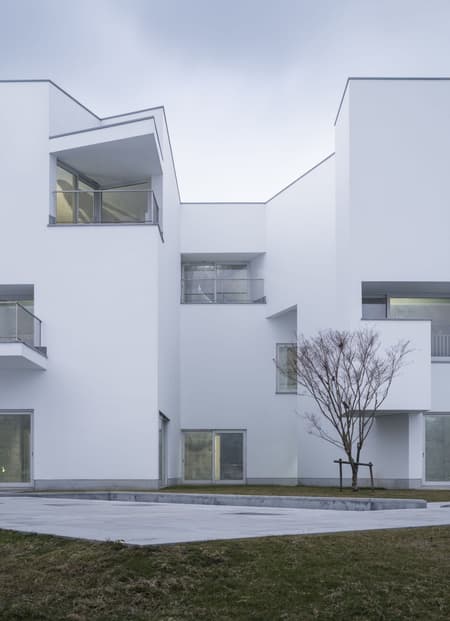 Dongqian Lake Club Houses