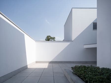 Dongqian Lake Club Houses