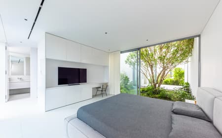 F10 House
