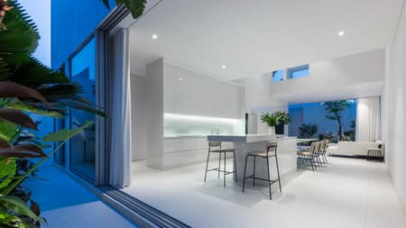 F10 House