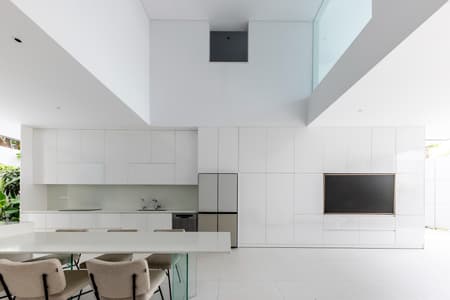 F10 House