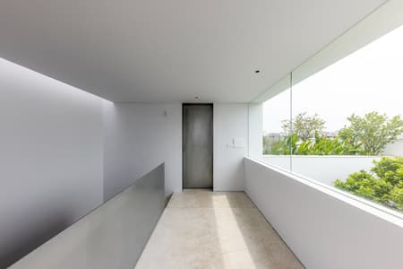 F10 House