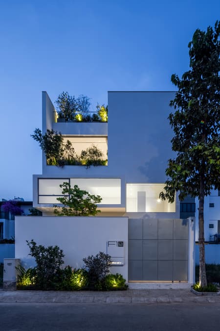 F10 House