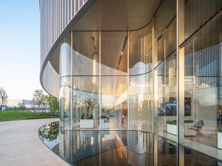 https://www.archdaily.com/1016724/nio-house-hefei-xinqiao-industrial-park-shl