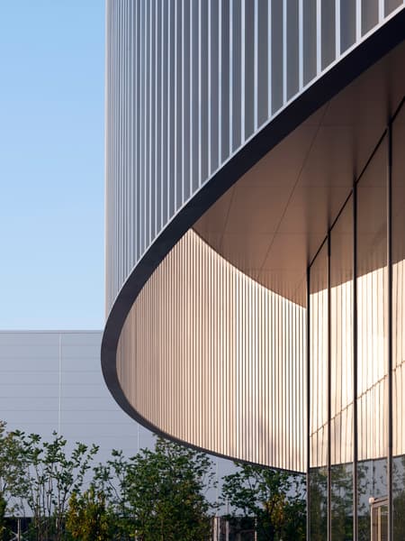 https://www.archdaily.com/1016724/nio-house-hefei-xinqiao-industrial-park-shl