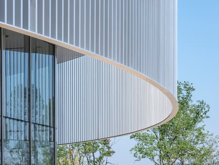 https://www.archdaily.com/1016724/nio-house-hefei-xinqiao-industrial-park-shl