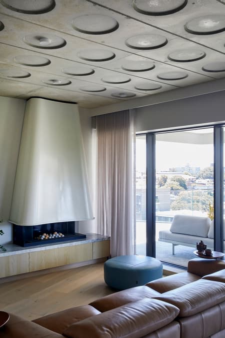 Pointe Living Apartment 