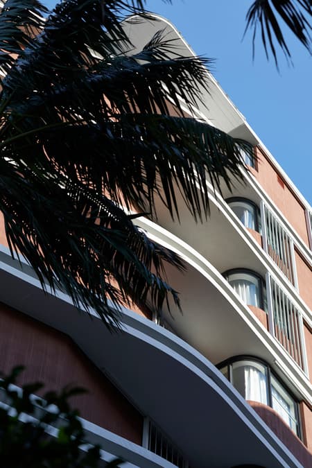 Pointe Living Apartment 