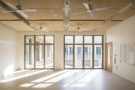 Les Fabriques School